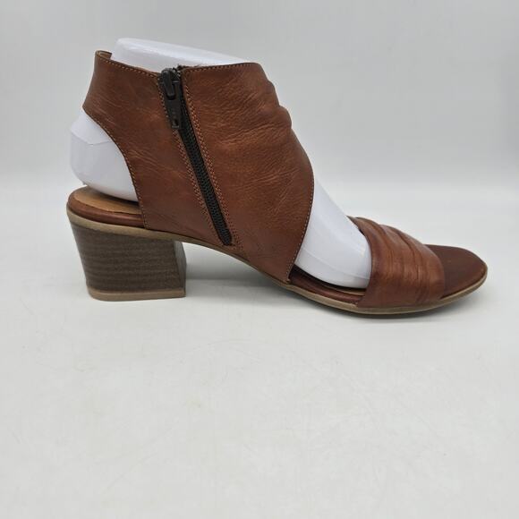 Miz Mooz Scoot Brandy Leather Heeled Sandals Brown Size 39 US 8.5-9 Excellent - Picture 6 of 11